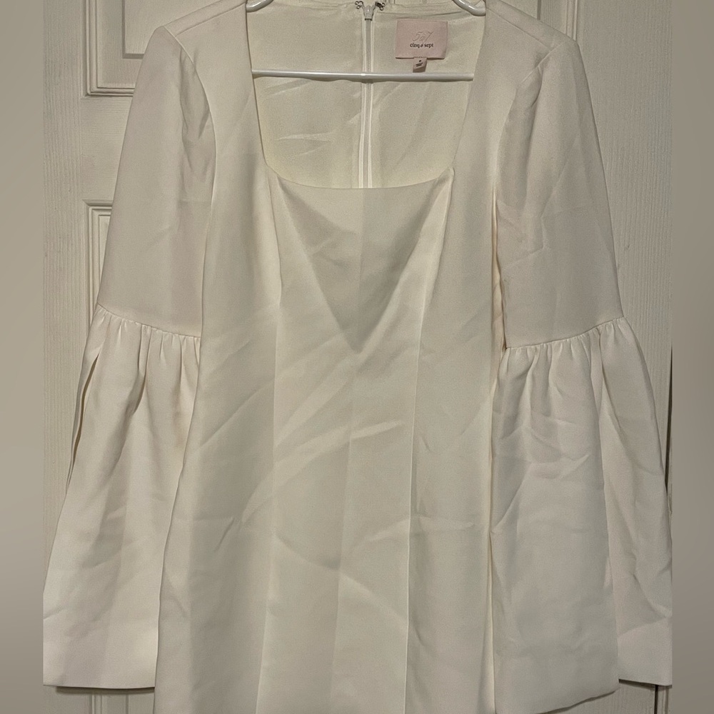 Cinq à Sept

Jace Crepe Minidress